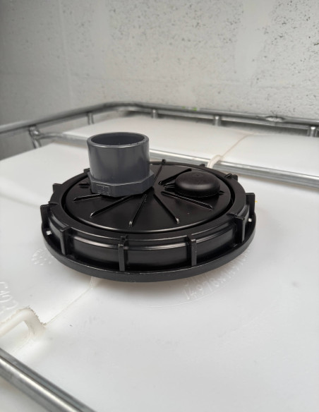 Couvercle diamètre 220 mm avec prise PVC droite 63/75 et évent