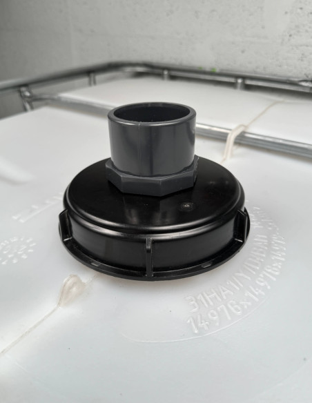 Couvercle de cuve eau 1000L Diamètre 150 mm + Prise PVC 63/75 Couvercle de cuve eau 1000L Diamètre 150 mm + Prise PVC 63/75