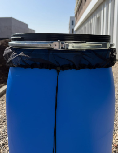 filet anti-moustique pour fûts de récupération d'eau de pluie